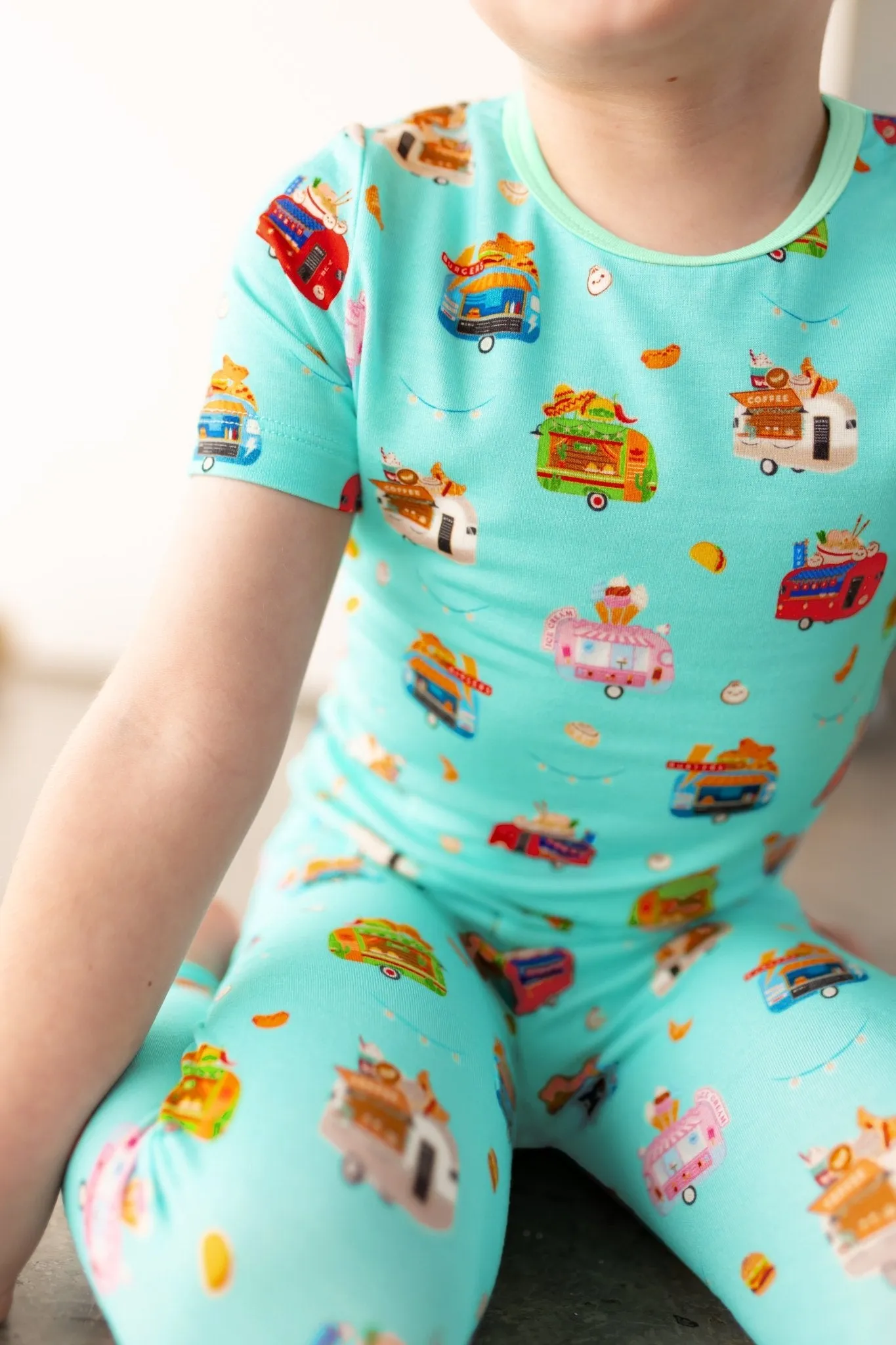 Airstream Food Trucks Short Sleeve Pajama Set (2T-12Y)