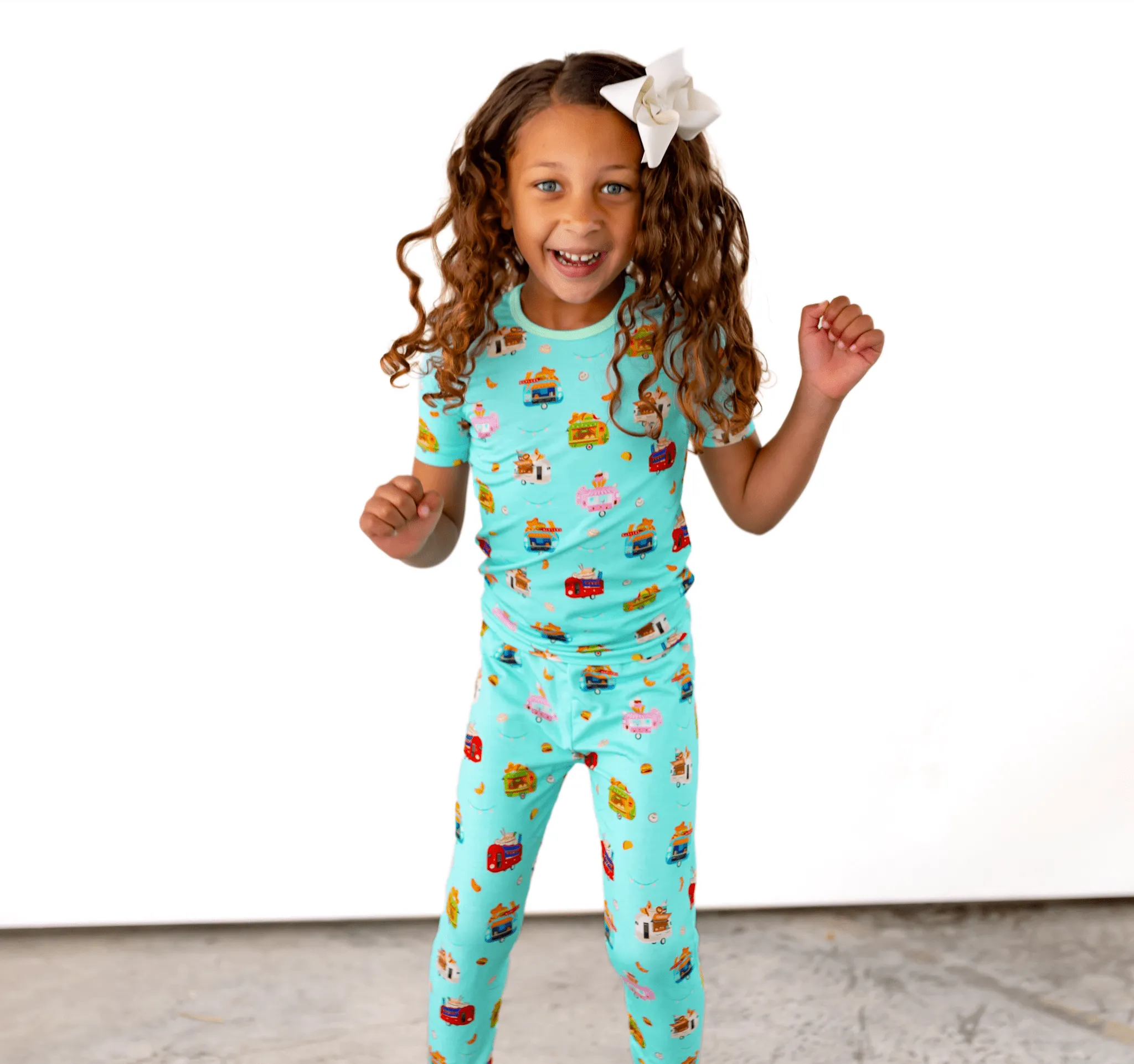 Airstream Food Trucks Short Sleeve Pajama Set (2T-12Y)