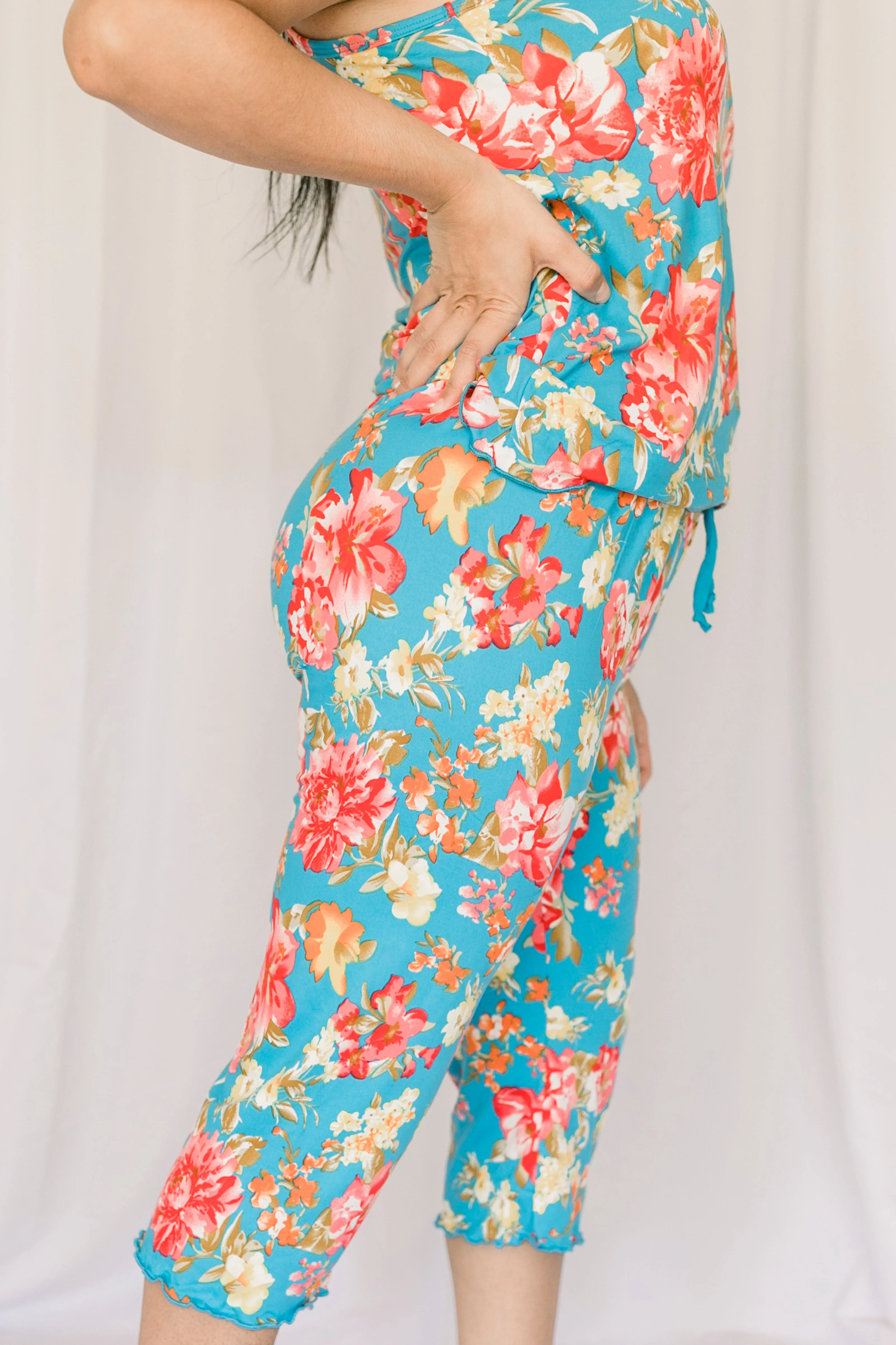 Cozy Bouquet Pajama Capris Pant Set