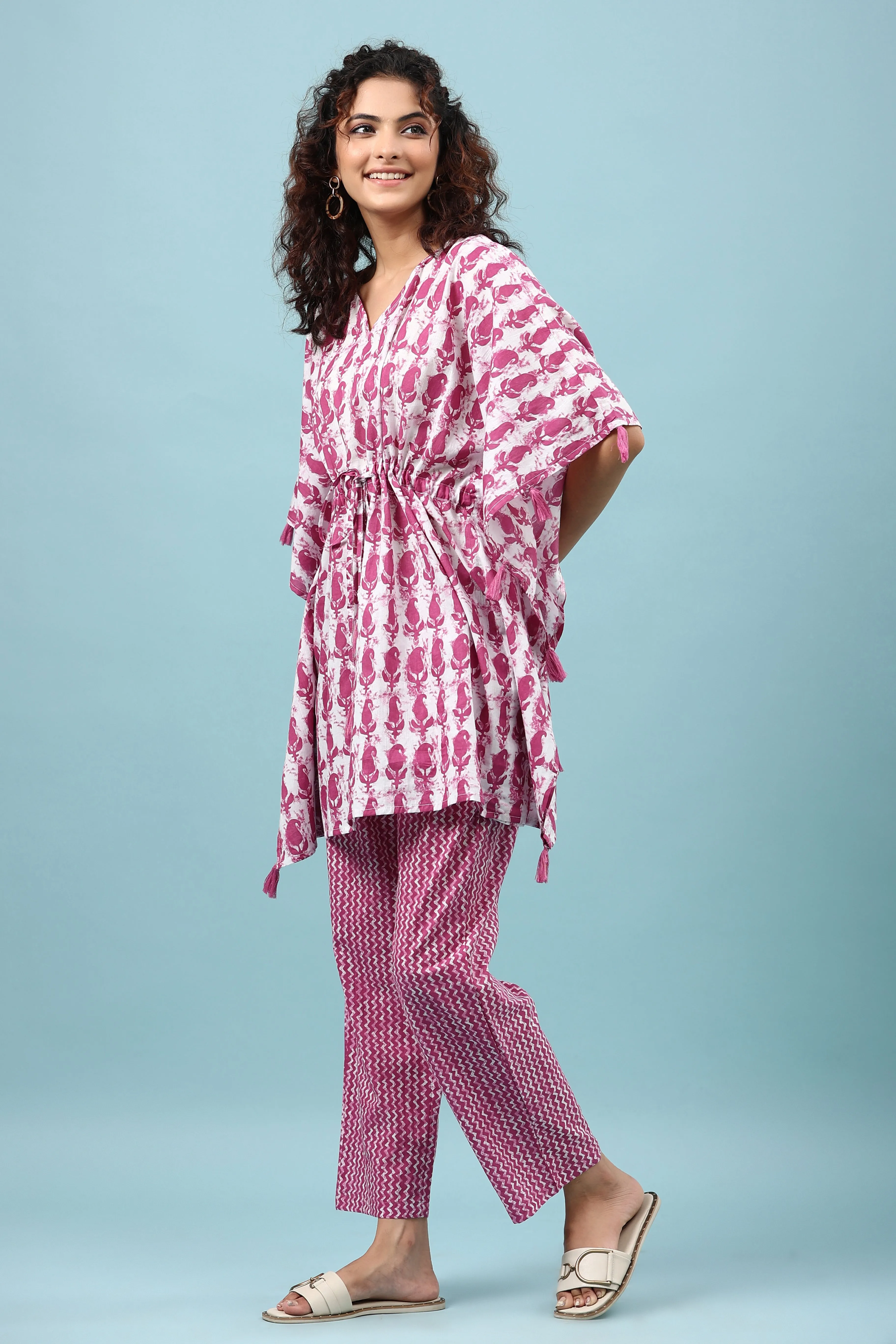 Daabu on Mauve Kaftan Pajama