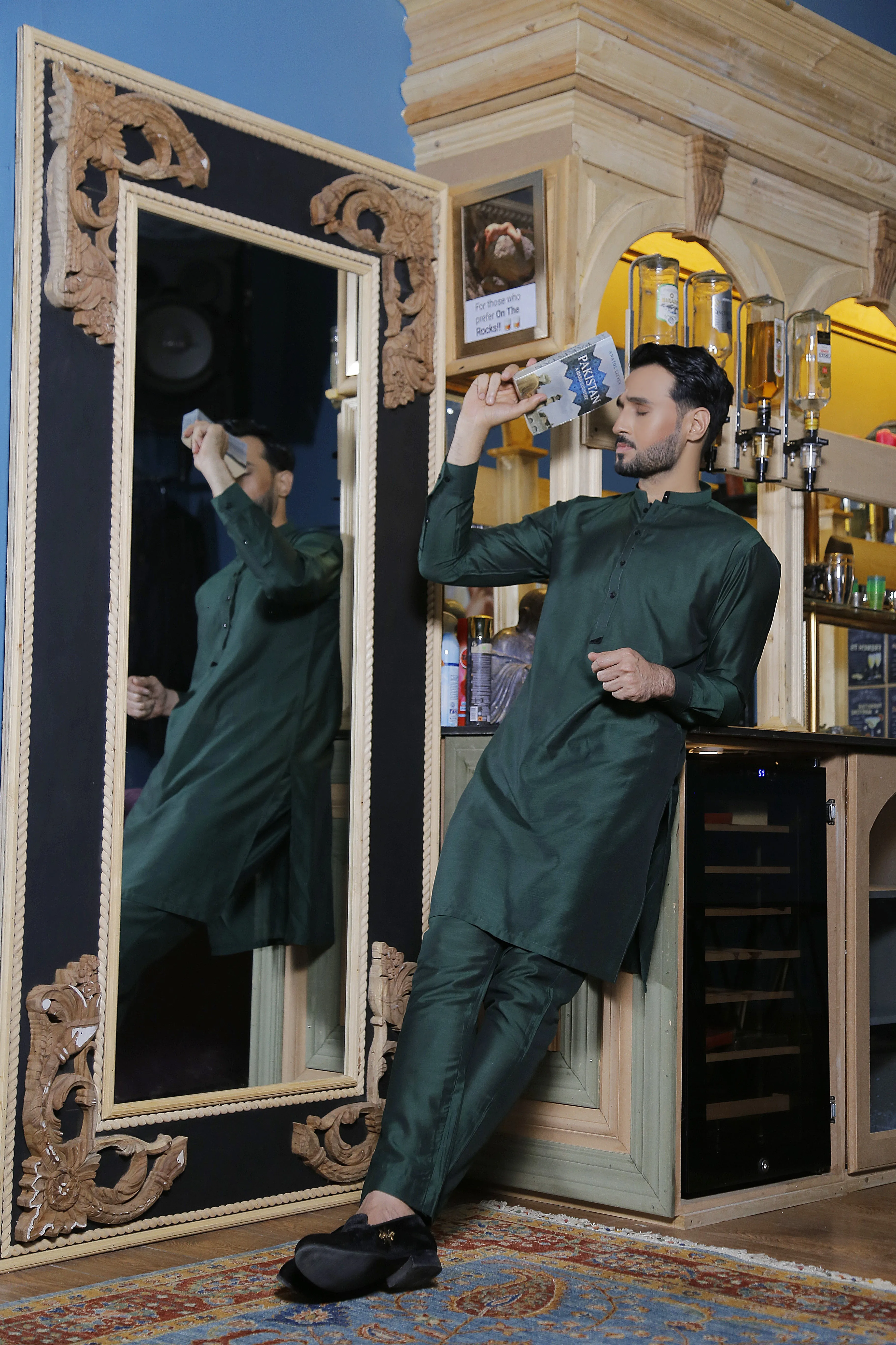 ER 572 Green Cotton Silk Kurta Pajama with velvet finish For Men