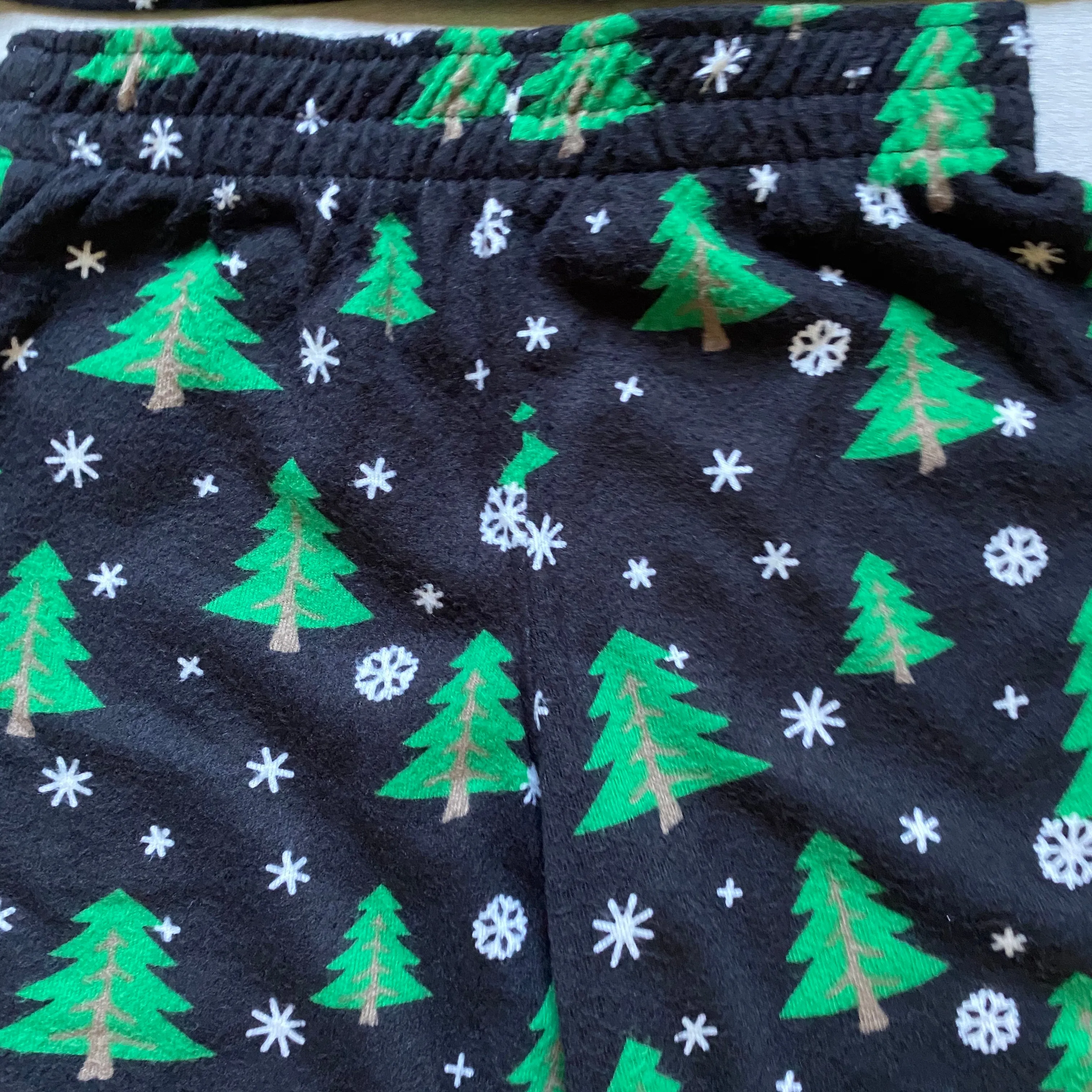 NEW Dream Life Black Christmas Tree Pattern Cotton Pajama Set